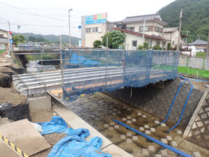 イージーラーメン橋施工の流れ 橋詰橋（京丹波町様）