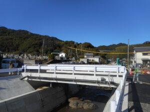 イージーラーメン橋施工事例完成　佐野川農道橋（和歌山県東牟婁振興局様