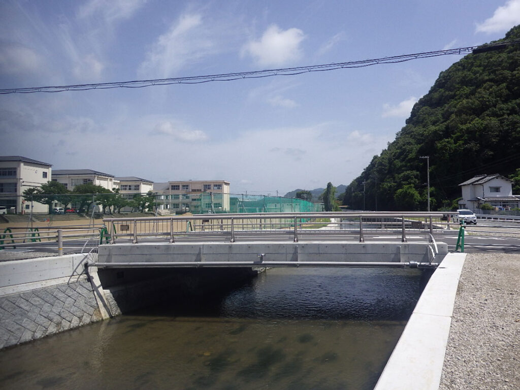 イージーラーメン橋施工例完成 日飼6号橋（兵庫県西播磨県民局　龍野土木事務所様）