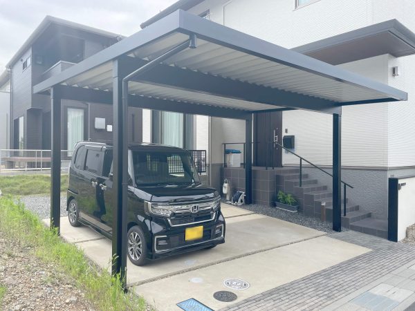 福知山市｜新築後のアップグレード！カーポート設置で機能性と美観を両立