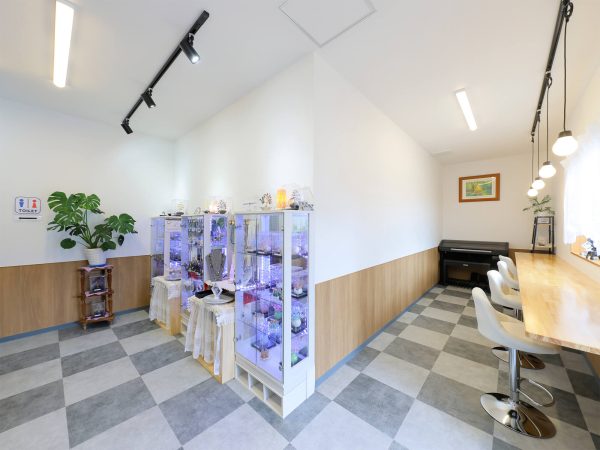 福知山市｜古家再生　好きなものに囲まれたカフェ