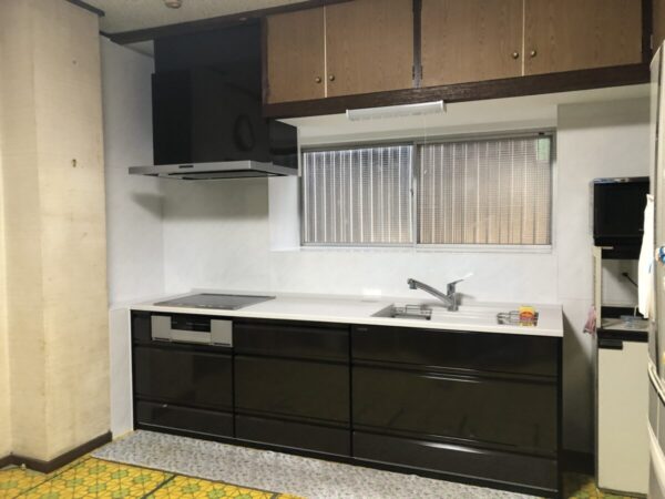 キッチン改修　キッチンを一新　タカラスタンダード トレーシア