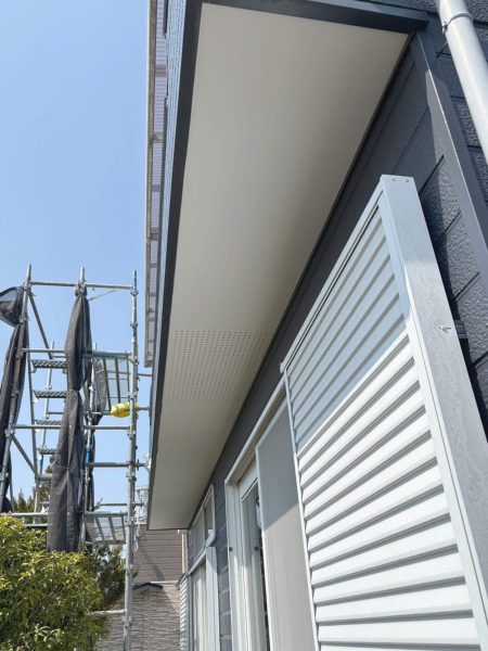 丹波篠山市｜気になる軒天のシミ・ベランダ防水工事