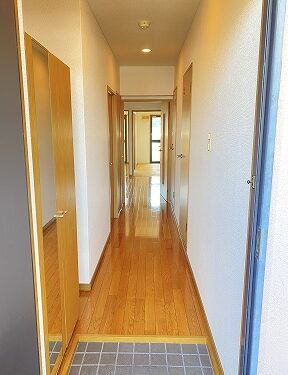  (玄関)