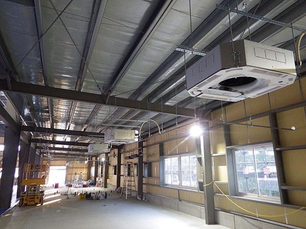 設備工事現場