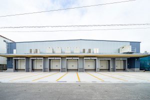 倉庫建築の施工事例外観　株式会社津田商店様（大阪府）